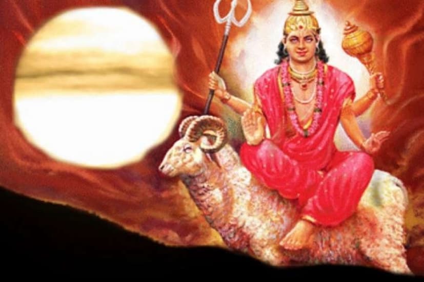  ভারতীয় জ্যোতিষশাস্ত্র অনুসারে, প্রতিটি রাশি নিজেদের নির্দিষ্ট সময় ও তিথি অনুসারে অবস্থান পরিবর্তন করে থাকে। এই অবস্থান পরিবর্তনে রাশিচক্রের বিভিন্ন রাশির ওপরেই কম-বেশি প্রভাব পড়ে। জ্যোতিষ অনুসারে, ১৩ নভেম্বর, ২০২২ তারিখে রাত ৮টা বেজে ৩৮ মিনিটে মঙ্গল বক্রী অবস্থা ধারণ করে বৃষ রাশিতে প্রবেশ করেছে। এই রাশিতেই মঙ্গল আগামী ১৩ মার্চ, ২০২৩ তারিখ পর্যন্ত অবস্থান করবে। এর পূর্বে মঙ্গল ১৪ ডিসেম্বর, ১৯৭৫ সালে বক্রী অবস্থানে বৃষ রাশিতে প্রবেশ করেছিল। Representative Image