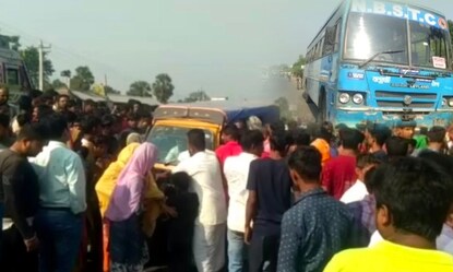 সামশেরগঞ্জে বাসুদেবপুরে পথ দুর্ঘটনা 