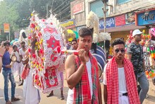 সাড়ম্বরের সঙ্গে পালকিতে করে ঘট বিসর্জন কৃষ্ণনগরে