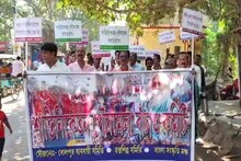 পৌষ মেলা নিয়ে টালবাহানা! পথে শান্তিনিকেতন পৌষ মেলা বাঁচাও কমিটি