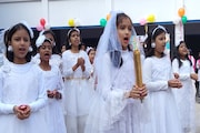 শিশুদিবসের মেনুতে পড়ল ফ্রায়েড রাইস আর মাংস! বেজায় খুশি পড়ুয়ারা