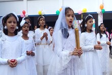 শিশুদিবসের মেনুতে পড়ল ফ্রায়েড রাইস আর মাংস! বেজায় খুশি পড়ুয়ারা