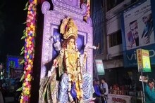 চুঁচুড়ার কার্তিকের লড়াই দেখতে ভিড় দূর দূরান্ত থেকে আগত দর্শনার্থীদের