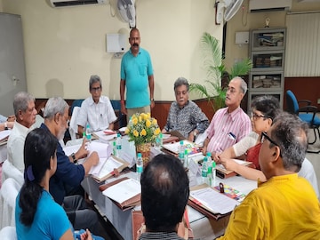 ১৪৪ ধারা জারি হচ্ছে পরীক্ষা কেন্দ্রগুলিতে, প্রাথমিকের টেট নিয়ে ১৬ দফা গাইডলাইন জেলায় জেলায়