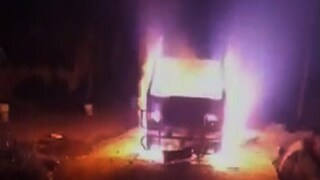 Purba Bardhaman News: Car gets on fire