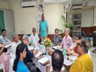 আজ প্রশ্নপত্র সকাল সাড়ে ১১ টায়, ডিএলএড প্রশ্নপত্র নিয়ে ফের নির্দেশিকা বদল পর্ষদের