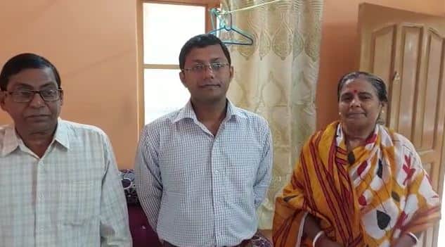 আসল সুজন ও তাঁর পরিবার