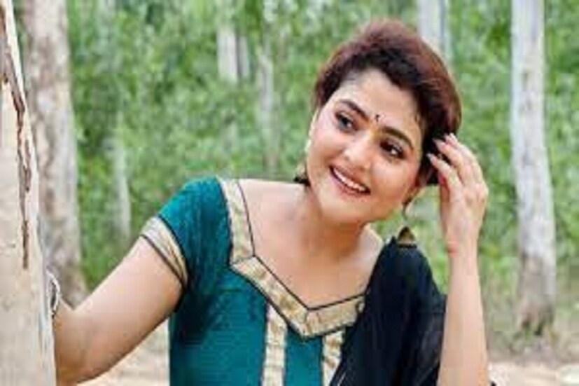ঐন্দ্রিলা শর্মার সঙ্গে প্রতিটি মুহূর্তেই আছেন সব্যসাচী, অভিনেতা সৌরভ সাহা ৷ সারা বাংলা জুড়ে অসংখ্য অনুরাগী প্রার্থনা করছেন যাতে দ্রুত আরোগ্য কামনা করছেন ৷ ফাইল ছবি ৷