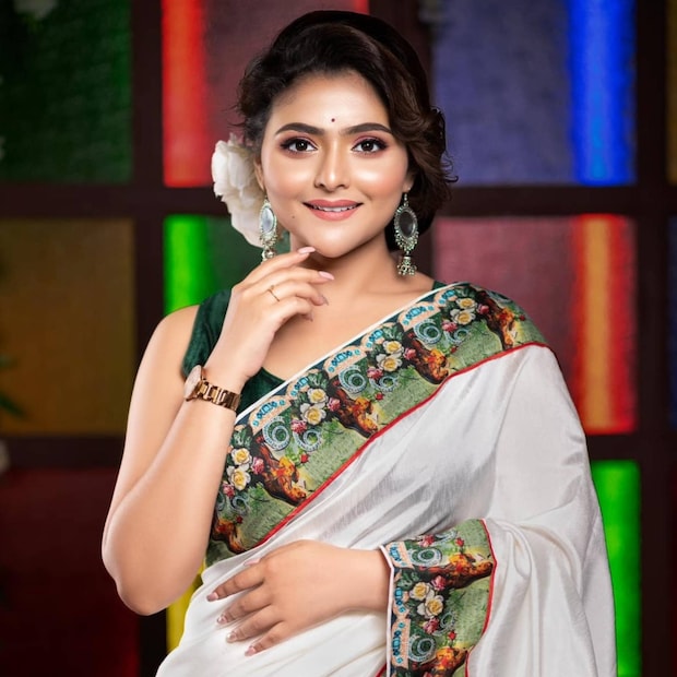 *লড়াইটা শুরু হয়েছিল ২০১৫-এ। ঐন্দ্রিলা তখন একাদশ শ্রেণির ছাত্রী। ওই কাঁচা বয়সেই শরীরে থাবা বসায় মারণ রোগ, 'ক্য়ানসার'। হার মানেননি অভিনেত্রী। সংগৃহীত ছবি। 