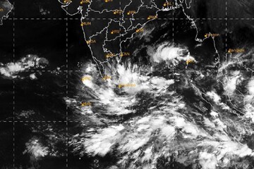 প্রবল ঝোড়ো হাওয়ায় তুলকালাম, মৎস্যজীবীদের সমুদ্রে যেতে নিষেধ, আবহাওয়ার আপডেট