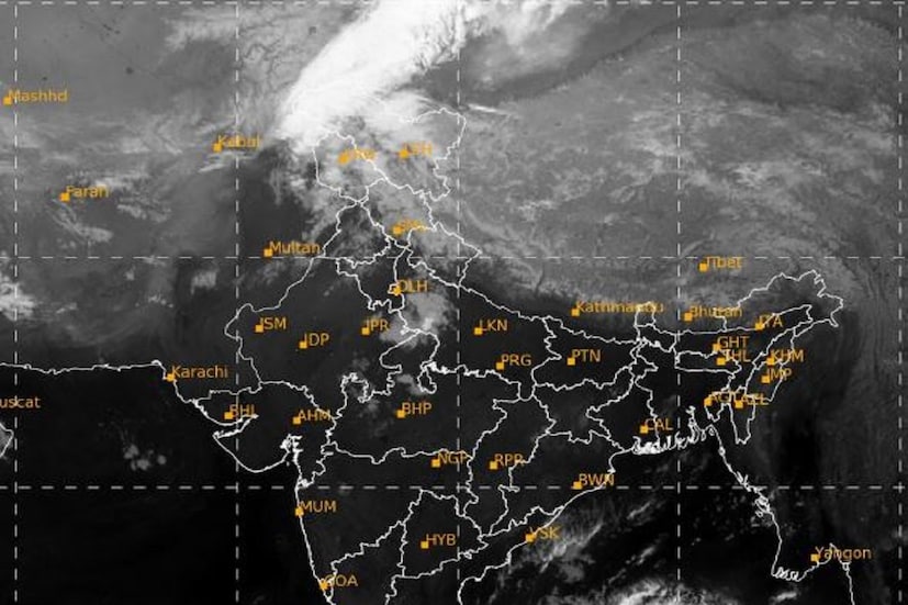 জম্মু-কাশ্মীর, লাদাখ, গিলগিট , বালটিস্তান, মুজফরাবাদে ৮-১০ তারিখ, হিমাচল প্রদেশে ৯-১১ তারিখ বিক্ষিপ্ত বৃষ্টিপাত ও তুষারপাত হওয়ার পূর্বাভাস রয়েছে৷ উত্তরাখণ্ডেও ৯-১০ তারিখ তুষারপাত হয়েছে৷