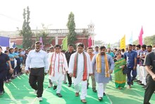 'কাউকে রেয়াত নয়', নিহত দলীয় কর্মীর বাড়িতে গিয়ে আশ্বাস মুখ্যমন্ত্রীর 