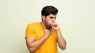 বিরক্তিকর দমকা কাশির জেরে রীতিমতো জেরবার শহরবাসী বিরক্তিকর দমকা কাশির জেরে রীতিমতো জেরবার শহরবাসী