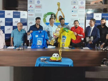 শনিবারের ম্যাচের জার্সি উদ্বোধন হল এদিন, কাফু, লিয়েন্ডার, মনোজের হাত ধরে