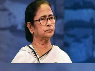নিত্য প্রয়োজনীয় দ্রব্যের দাম কমাতে খোদ বৈঠকে বসছেন মুখ্যমন্ত্রী মমতা বন্দ্যোপাধ্যায়