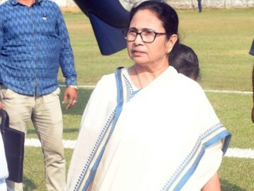 ঝাড়গ্রামের বেলপাহাড়িতে বিরসা মুণ্ডার জন্মদিন পালন অনুষ্ঠানে যোগ দেওয়ার কথা মুখ্যমন্ত্রী মমতা বন্দ্যোপাধ্যায়ের