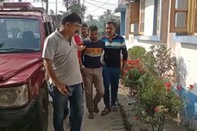 নাবালিকার বিয়ে রুখতে গিয়ে ক্যানিংয়ে মাথা ফাটল পুলিশের, গ্রেফতার ১