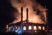 কার্গিলের দ্রাসে জামিয়া মসজিদে বিধ্বংসী আগুন, পুড়ে গেল মসজিদের বড় অংশ
