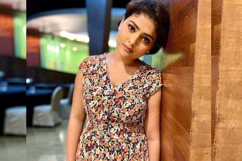এক তারিখে অস্ত্রোপচারের পর ভেন্টিলেশনে রাখা হয়৷ রক্তচাপ ছিল অত্যন্ত কম৷ ৪ তারিখ বাম চোখের পাতা ও বাম কাঁধ হালকা নড়েছিল৷
