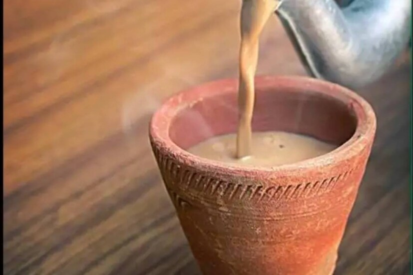 মাটির পাত্রে চা পান করলে গ্যাস, অম্বল, বদহজমের হাত থেকে রেহাই পাওয়া যায়৷ ফলে বদহজম সংক্রান্ত নানা সমস্যা দূরেই থাকে৷ 