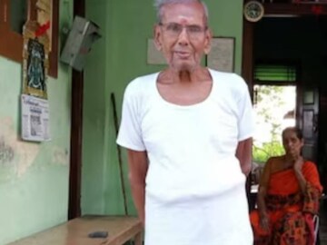 শতবর্ষের কাছে পৌঁছে তিনি গ্রামে একটি বৃদ্ধাবাস চালাচ্ছেন, গত ২৫ বছর ধরে