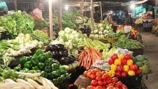 এতদিন কাটোয়ার স্টেশন বাজারে রাস্তার ওপর পাইকারি বাজার বসত