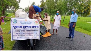 রাজ্য সরকারের তরফে অবশ্য জানানো হয়েছে, দুয়ারে রেশন চালিয়ে যাওয়া হবে