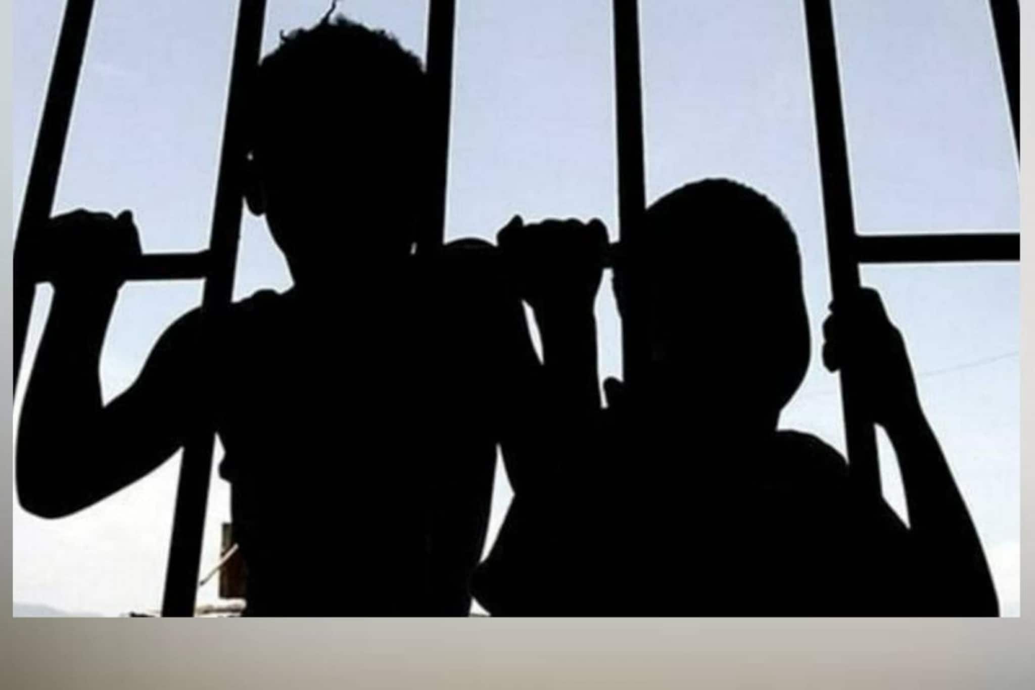 'স্বাস্থ্য দত্তক' প্রকল্পে জেলা প্রশাসনিক কর্তারা দত্তক নিচ্ছেন অপুষ্ট শিশুদের