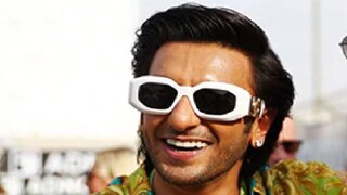 Who are you F1 anchor asked question to Ranveer Singh , viral video Who are you F1 anchor asked question to Ranveer Singh , viral video