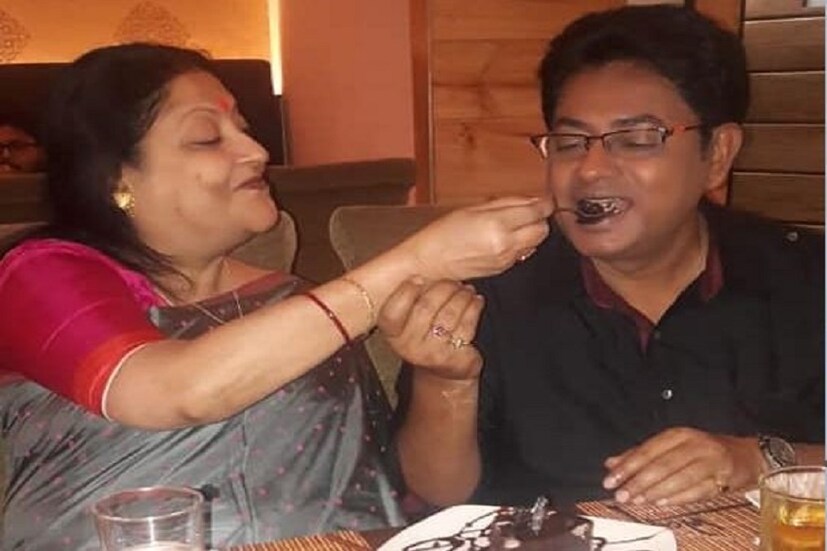 এই শোক সারা জীবনেও ভোলা সম্ভব নয়, স্ত্রীর প্রয়াণের সাতদিন পরেই শঙ্কর চক্রবর্তী কলম ধরলেন লিখলেন ফেসবুকে ৷ ছবি সৌজন্যে ফেসবুক ৷