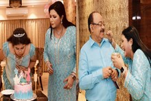 'অসুখী দাম্পত্য, সন্তানকে আনব কিনা বহুবার ভেবেছি', মেয়ের জন্মদিনে লিখলেন বৈশাখী
