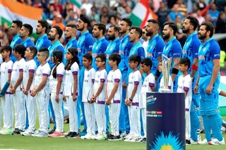 ক্ষমা চেয়ে ঘুরে দাঁড়ানোর বার্তা কোহলির