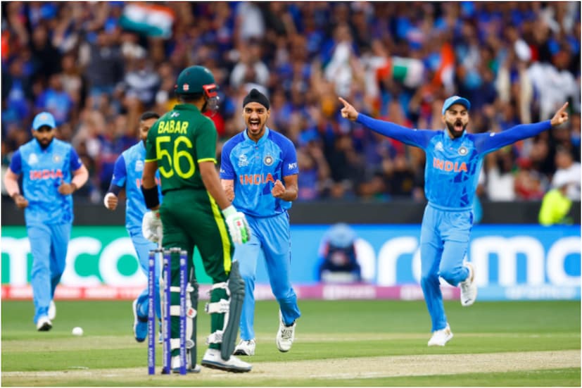 নেদারল্যান্ডেসের ব্রন্ডান গ্লোভার ২০১৯ সালে ২৮টি উইকেট নিয়ে বুমরাহর রেকর্ড স্পর্শ করেছিলেন। তবে সেই রেকর্ড ভাঙতে পারেননি।