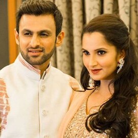 সানিয়া মির্জা-শোয়েব মালিকের বিয়ে ভাঙছে! পরকীয়ায় মজে বর, মনমরা টেনিস সুন্দরী সানিয়া মির্জা-শোয়েব মালিকের বিয়ে ভাঙছে! পরকীয়ায় মজে বর, মনমরা টেনিস সুন্দরী