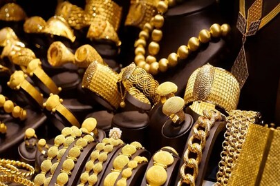 সোনা রুপোর কত দাম?