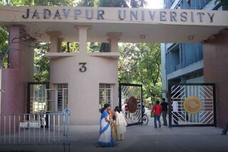 যাদবপুরে তুলকালাম