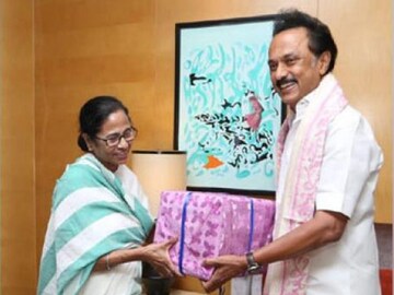 নজরে ২০২৪, চেন্নাইতে আজ মুখোমুখি মমতা-স্ট্যালিন, জাতীয় রাজনীতিতে নয়া চমক (File Photo)