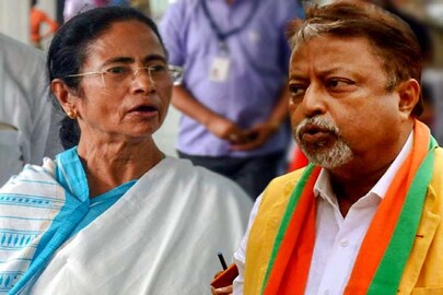 ফের মমতার পাশে মুকুল