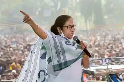 বিস্ফোরক মমতা