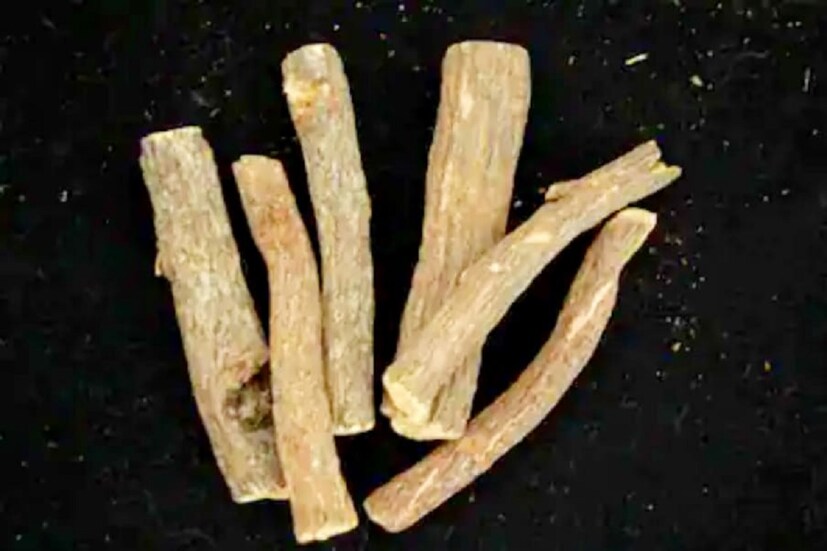 এছাড়াও যষ্টিমধু রোগ প্রতিরোধ ক্ষমতা বাড়ায়, মাসিকের  সমস্যা থেকে মুক্তি দিতে পারে, স্মৃতিশক্তি বাড়ায়,ত্বকের জন্য ভাল এবং খুশকি ও চুল পড়ার মতো সমস্যা থেকে মুক্তি দিতে পারে।Disclaimer: এই প্রতিবেদনটি কেবলমাত্র সাধারণ তথ্যের জন্য, তাই বিস্তারিত জানতে হলে সর্বদা বিশেষজ্ঞের পরামর্শ নিন।