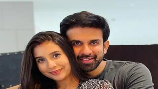 বান্দ্রায় কাফেতে বসে যানজট কমার অপেক্ষা করতেন রাজীব! চূড়ান্ত প্রতারণার অভিযোগ করলেন চারু আসোপা