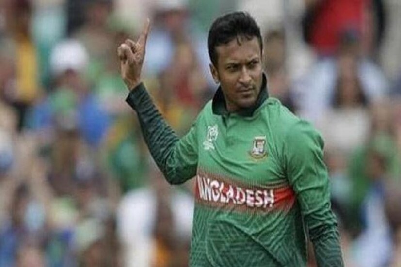 অলরাউন্ডারদের মধ্যে জিম্বাবোয়ের সিন উইলিয়ামস শীর্ষ ১০ পৌঁছে গেছেন৷ আর এক নম্বরে রয়েছেন বাংলাদেশের শাকিব আল হাসান৷ তাঁদের পয়েন্ট ২৫২৷