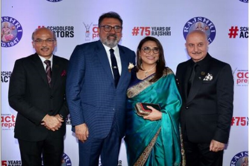  উঁচাইয়ের প্রিমিয়ারে সূরজ বরজাতিয়া, বোমান ইরানি, অনুপম খের