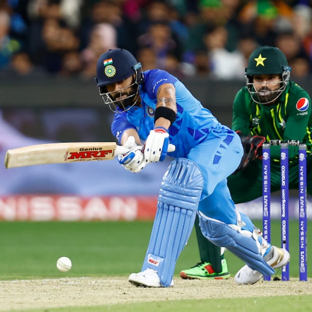  এখনও পর্যন্ত টি-২০ বিশ্বকাপ কেরিয়ারে বিরাট কোহলি মোট ২৭ ম্যাচে বিরাট কোহলির মোট রান ১১৪১। গড় ৮১.৫০। যা প্রতিযোগিতার ইতিহাসে রেকর্ড।