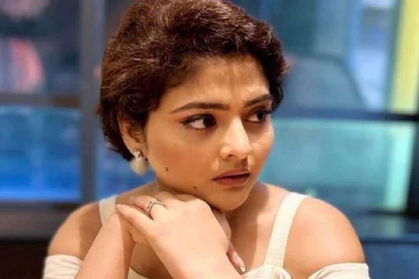 বিগত কয়েকদিন ধরেই ঐন্দ্রিলা যাতে সেরে ওঠেন সেই জন্য রাতদিন এক করে দিচ্ছেন চিকিৎসকেরা ৷ সারা দেশের শুভেচ্ছা রয়েছে ঐন্দ্রিলা সেকী আর না ফিরে এসে পারে ৷ ফাইল ছবি ৷