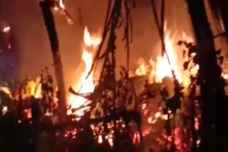 পাথরপ্রতিমায় আগুন