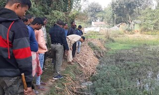 পুকুর থেকে উদ্ধার মৃতদেহ পুকুর থেকে উদ্ধার মৃতদেহ