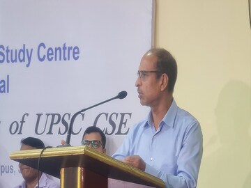 আবাস যোজনা নিয়ে আজ জরুরি বৈঠকে মুখ্য সচিব, গুরুত্বপূর্ণ কোনও সিদ্ধান্ত হওয়া নিয়ে জল্পনা