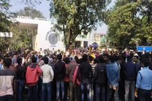 লালন শেখের মৃত্যুর আঁচ এবার দুর্গাপুরে! বিক্ষোভ সাধারণ মানুষের