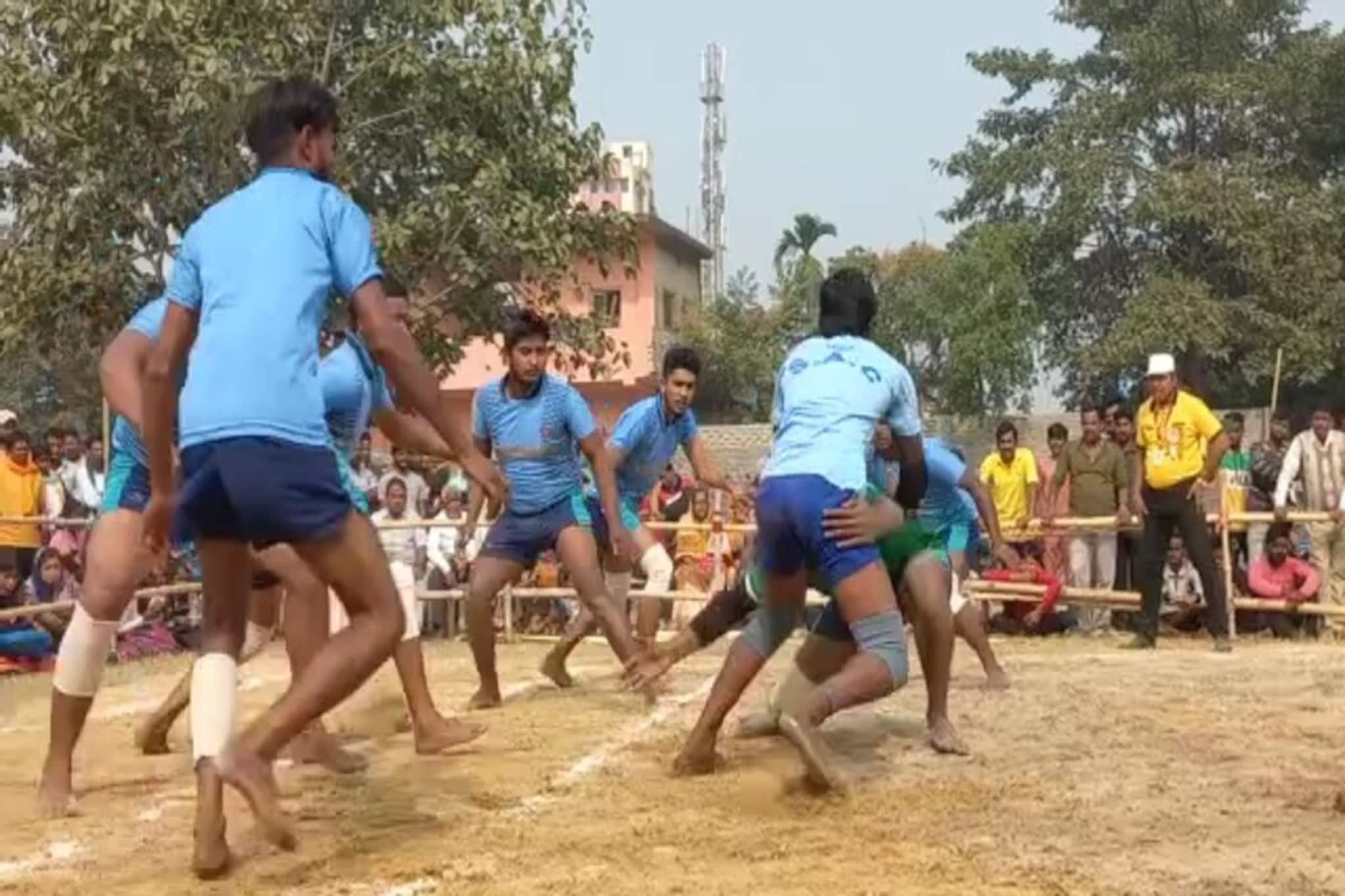 পানাগড়ে এক দিবসীয় কাবাডি প্রতিযোগিতা